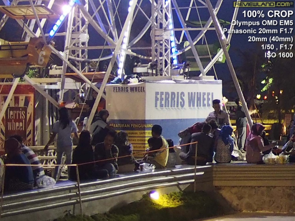 camera-panasonic20-lowlight1crop